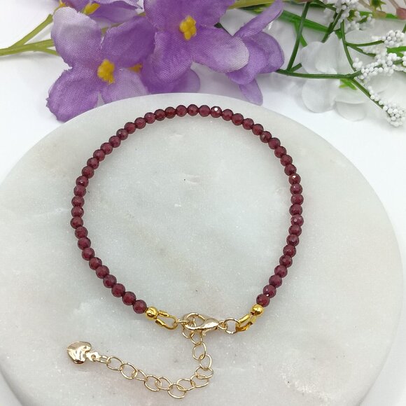 Minimalist Bracelet with Natural Garnet - Picture 9 of 13